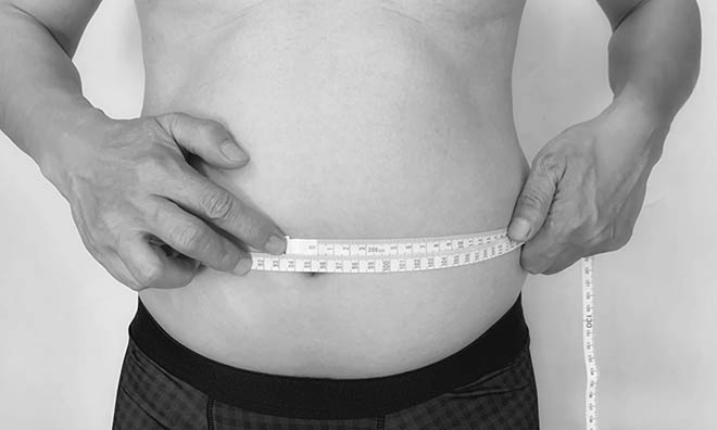 腹筋周辺の脂肪が増える原因